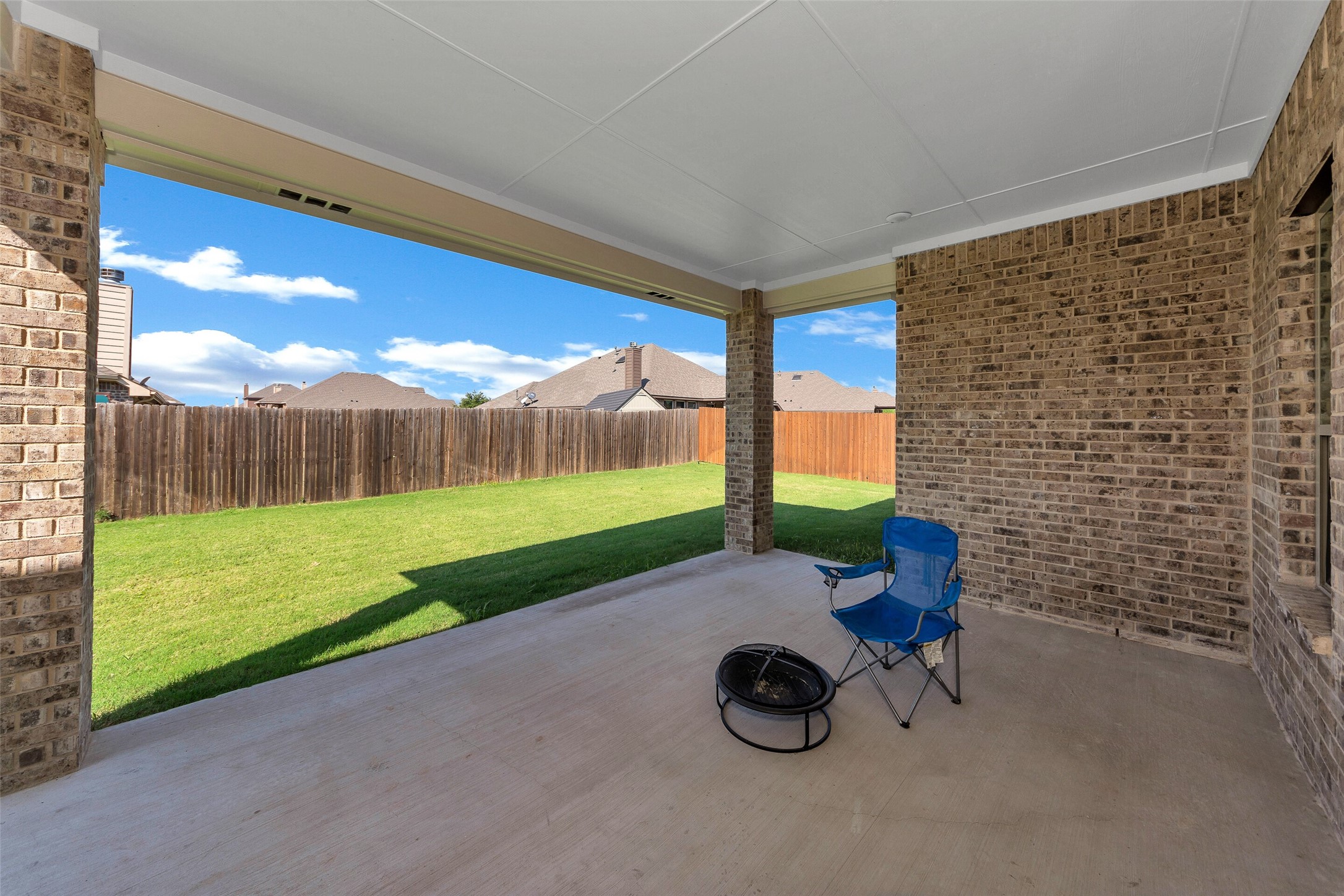 1420 Kendal Drive Desoto TX 75115