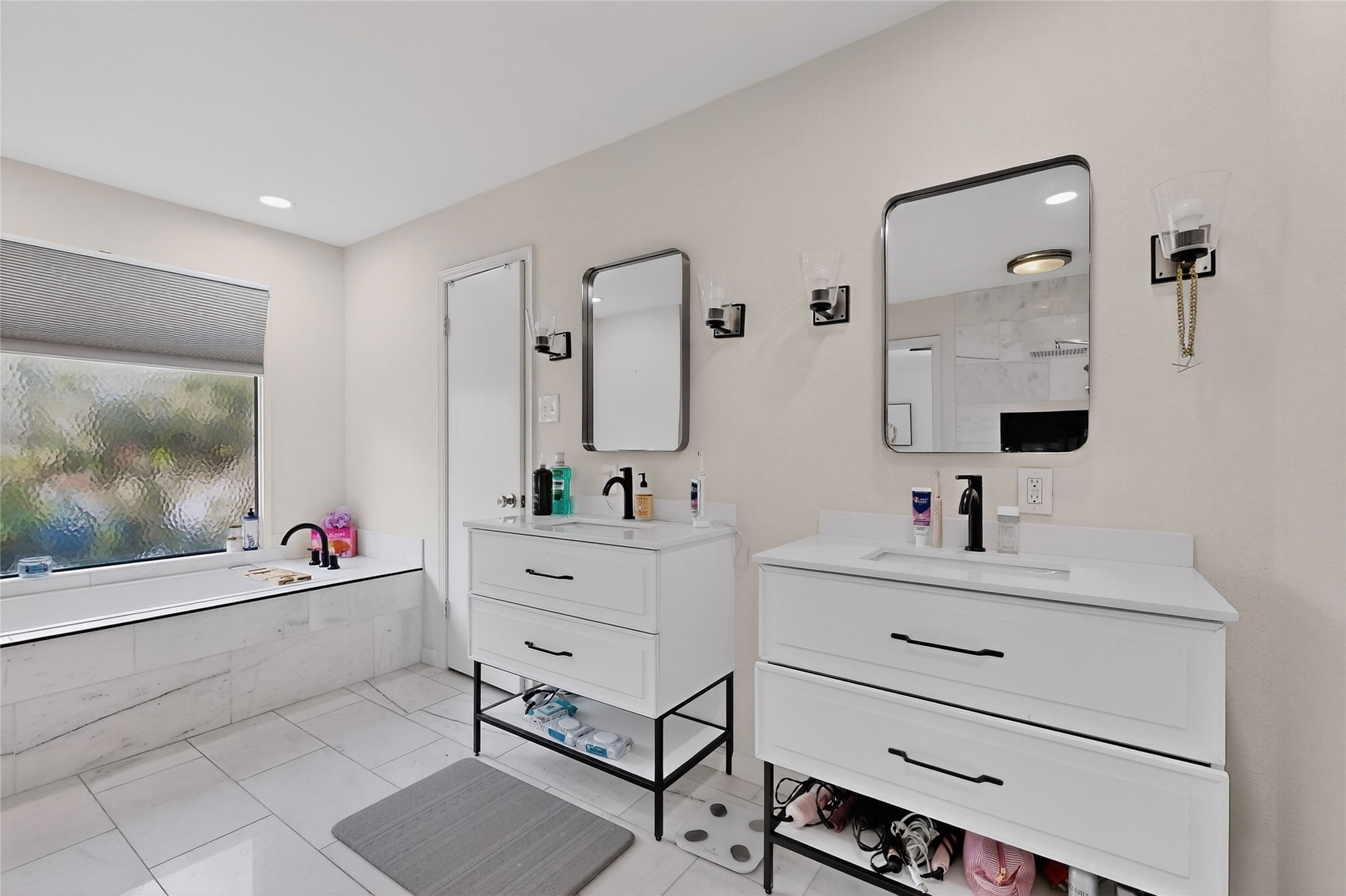 3900 N Shadycreek Drive Arlington TX 76013