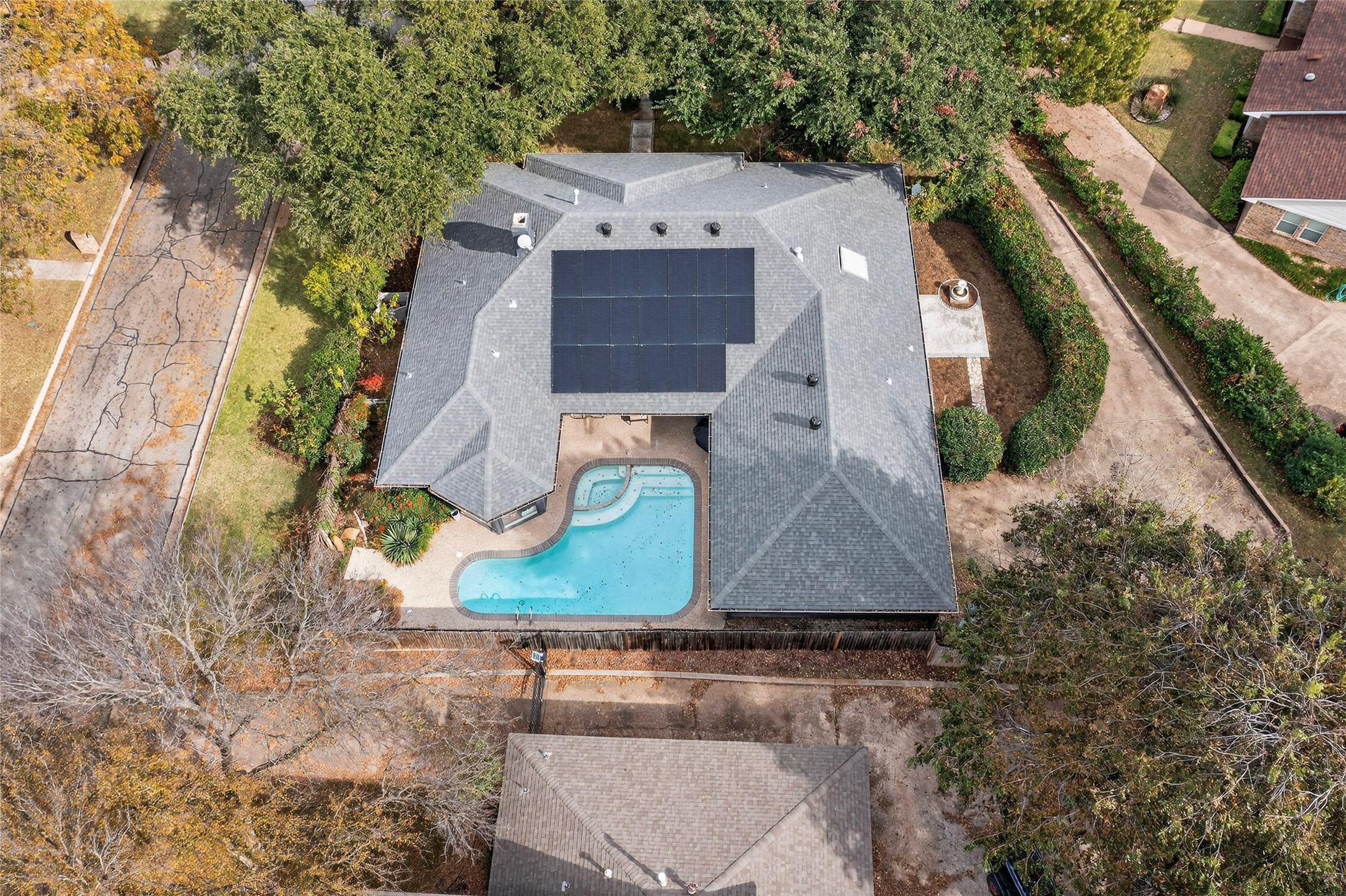 3900 N Shadycreek Drive Arlington TX 76013