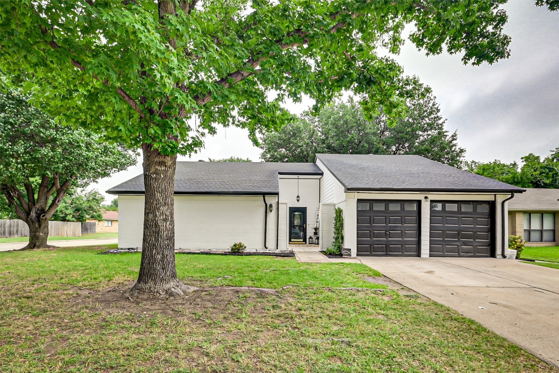 2446 Claremont Drive Grand Prairie TX 75052