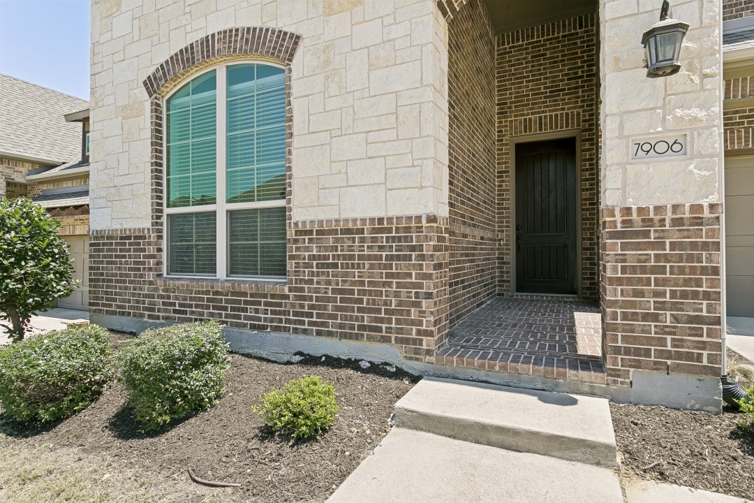 7906 Gulfstream Lane Irving TX 75063