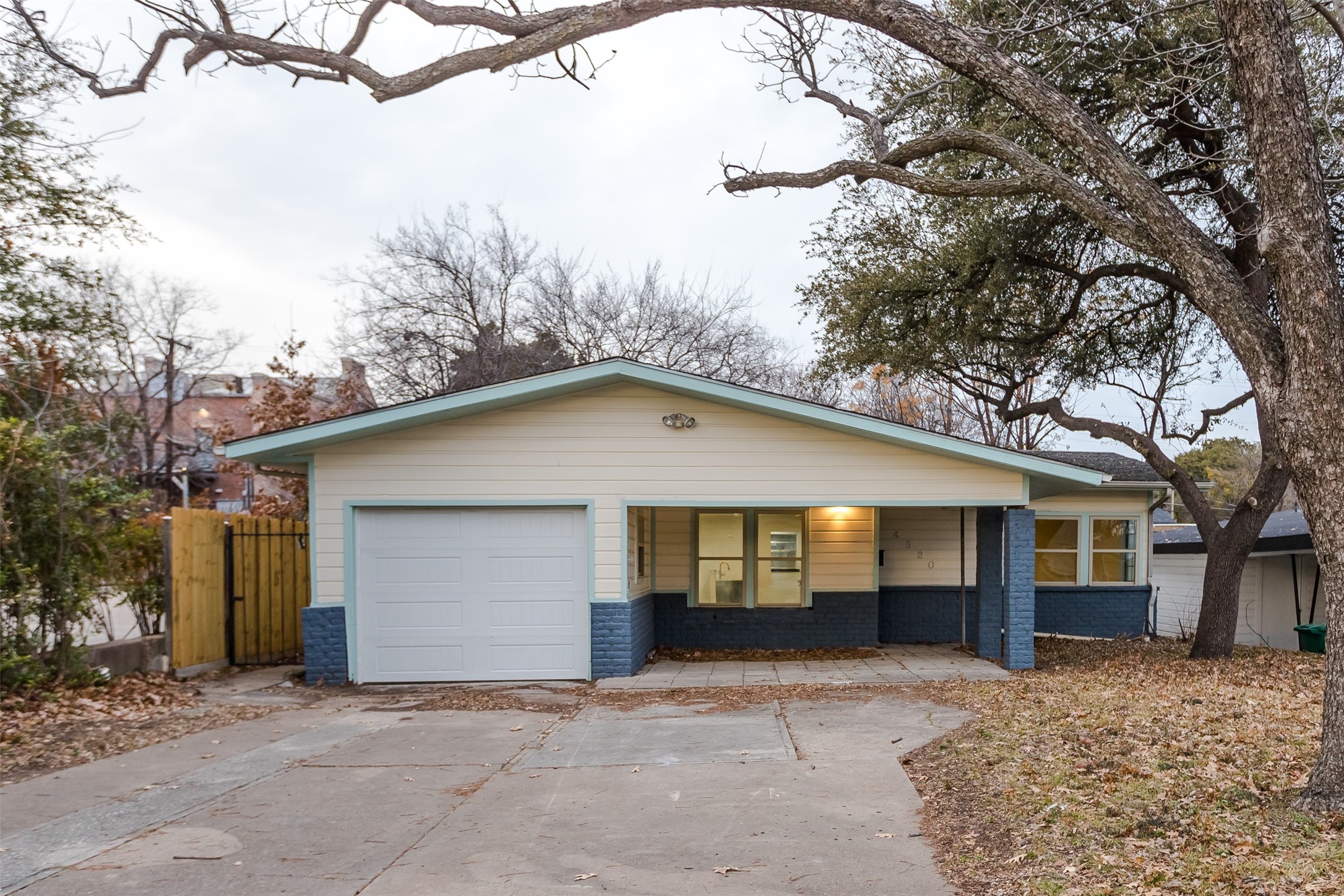 4520 Geddes Avenue Fort Worth TX 76107