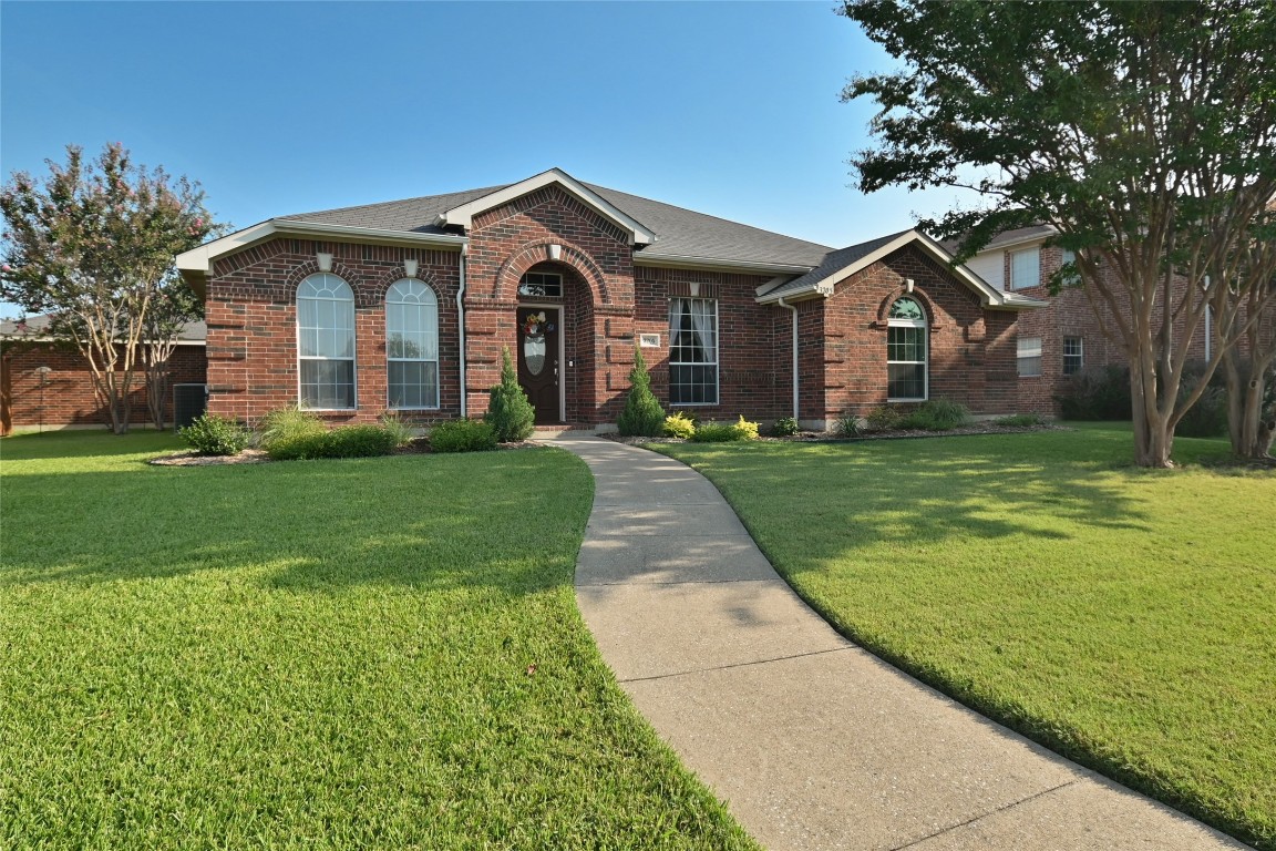 3205 Fountain Drive Mesquite TX 75181