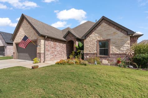 903 Bent Wood Lane Cleburne TX 76033