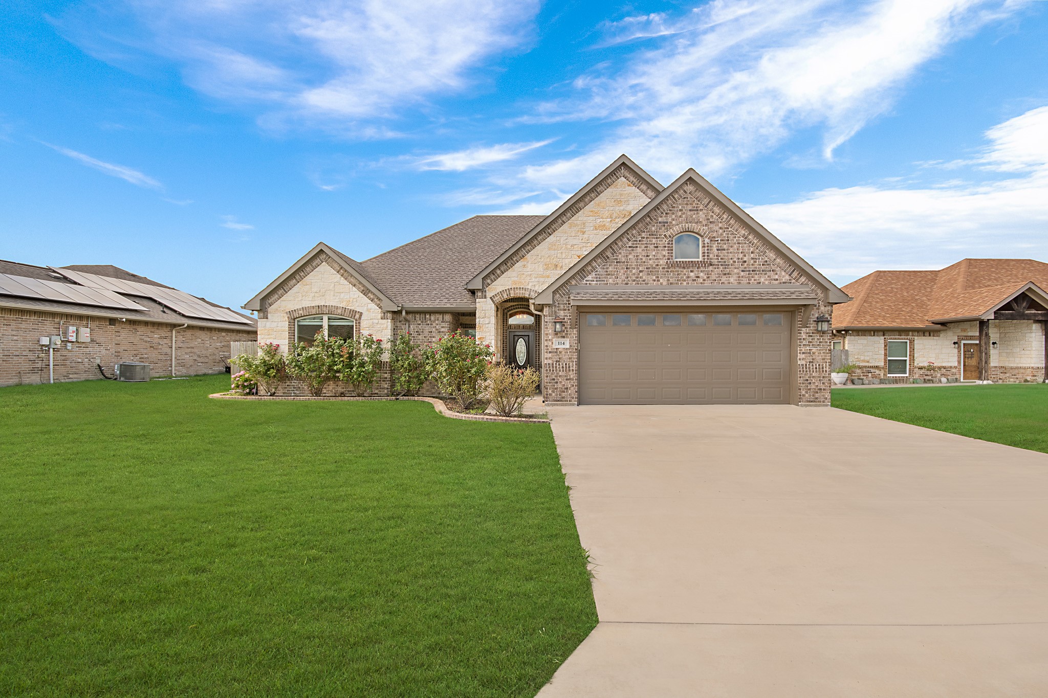 114 Oak Springs Loop Mabank TX 75147
