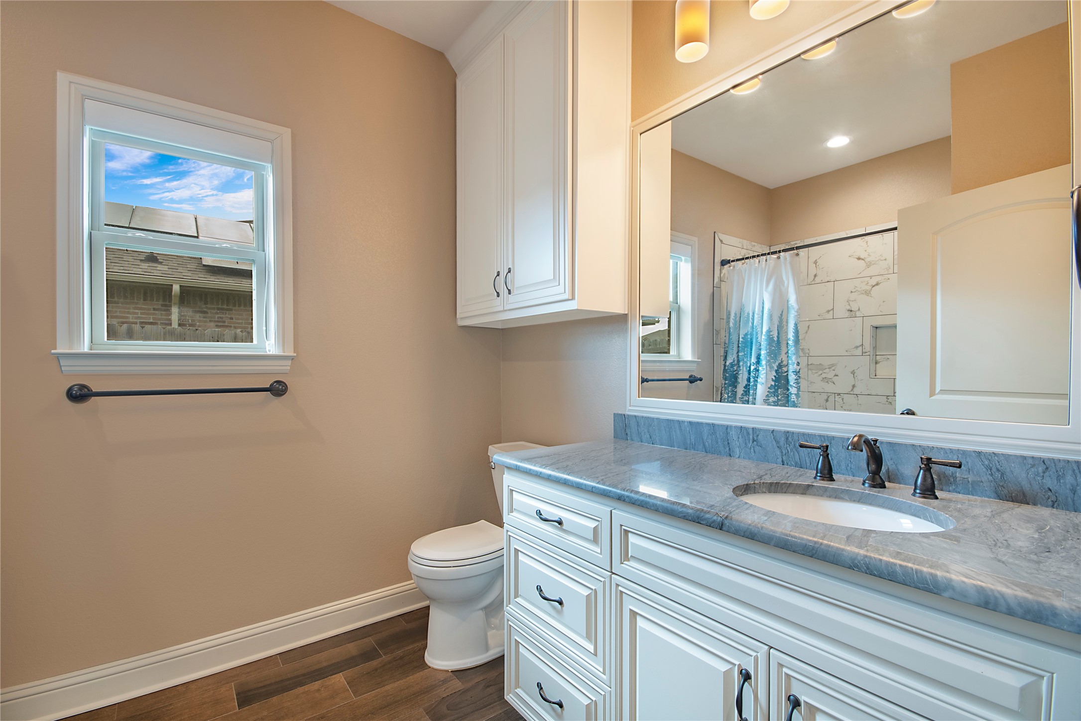 114 Oak Springs Loop Mabank TX 75147