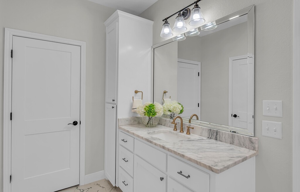 195 Rayford Drive Lorena TX 76655