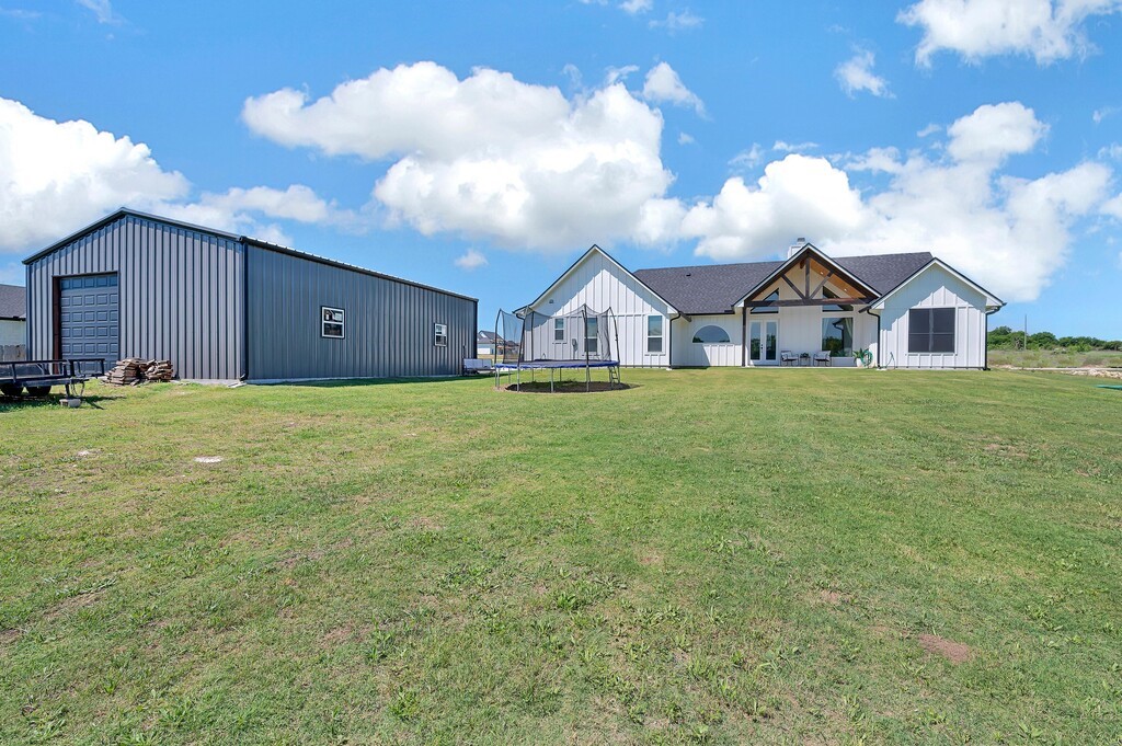 195 Rayford Drive Lorena TX 76655