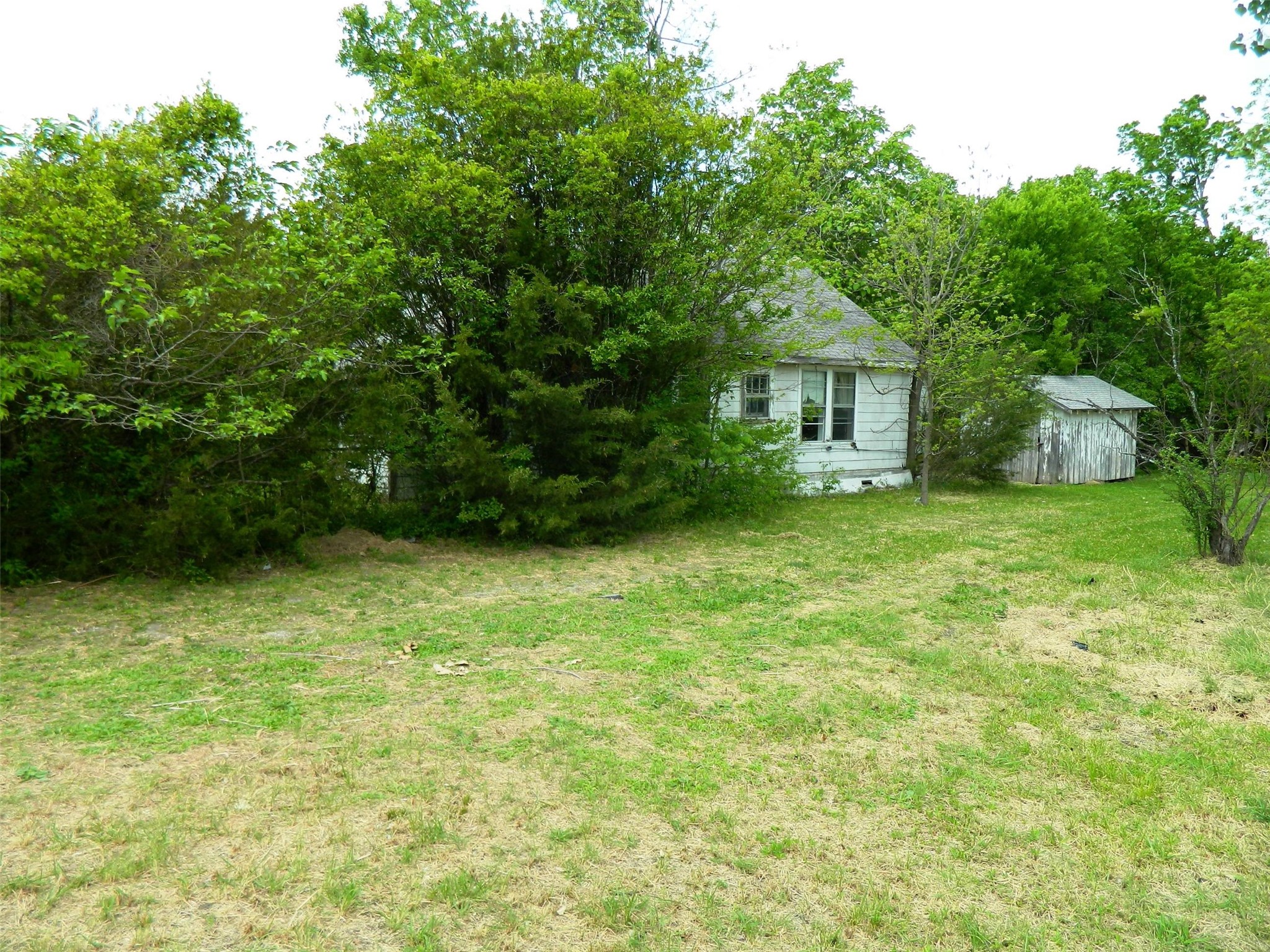 402 W Fannin Street Leonard TX 75452