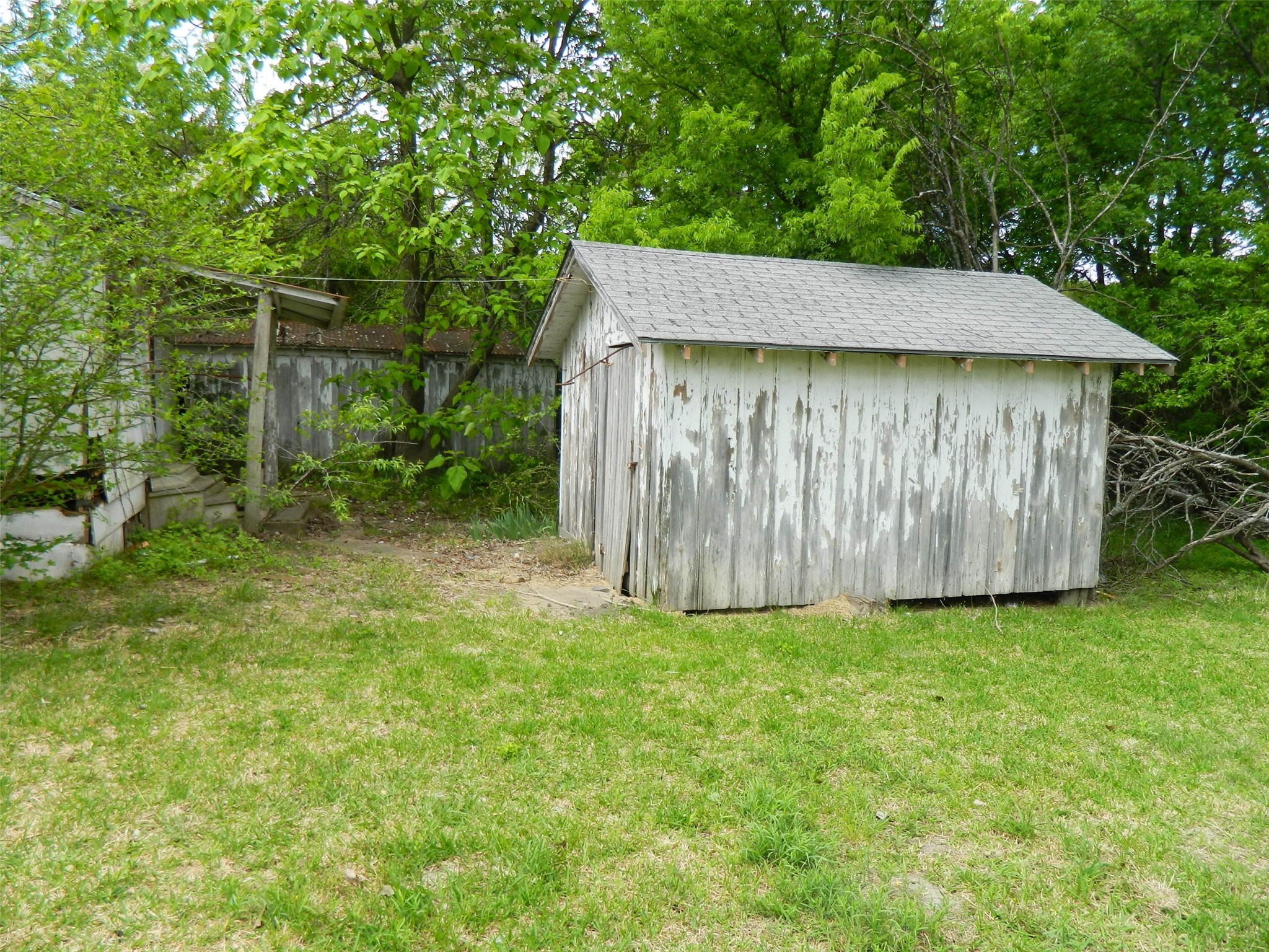 402 W Fannin Street Leonard TX 75452