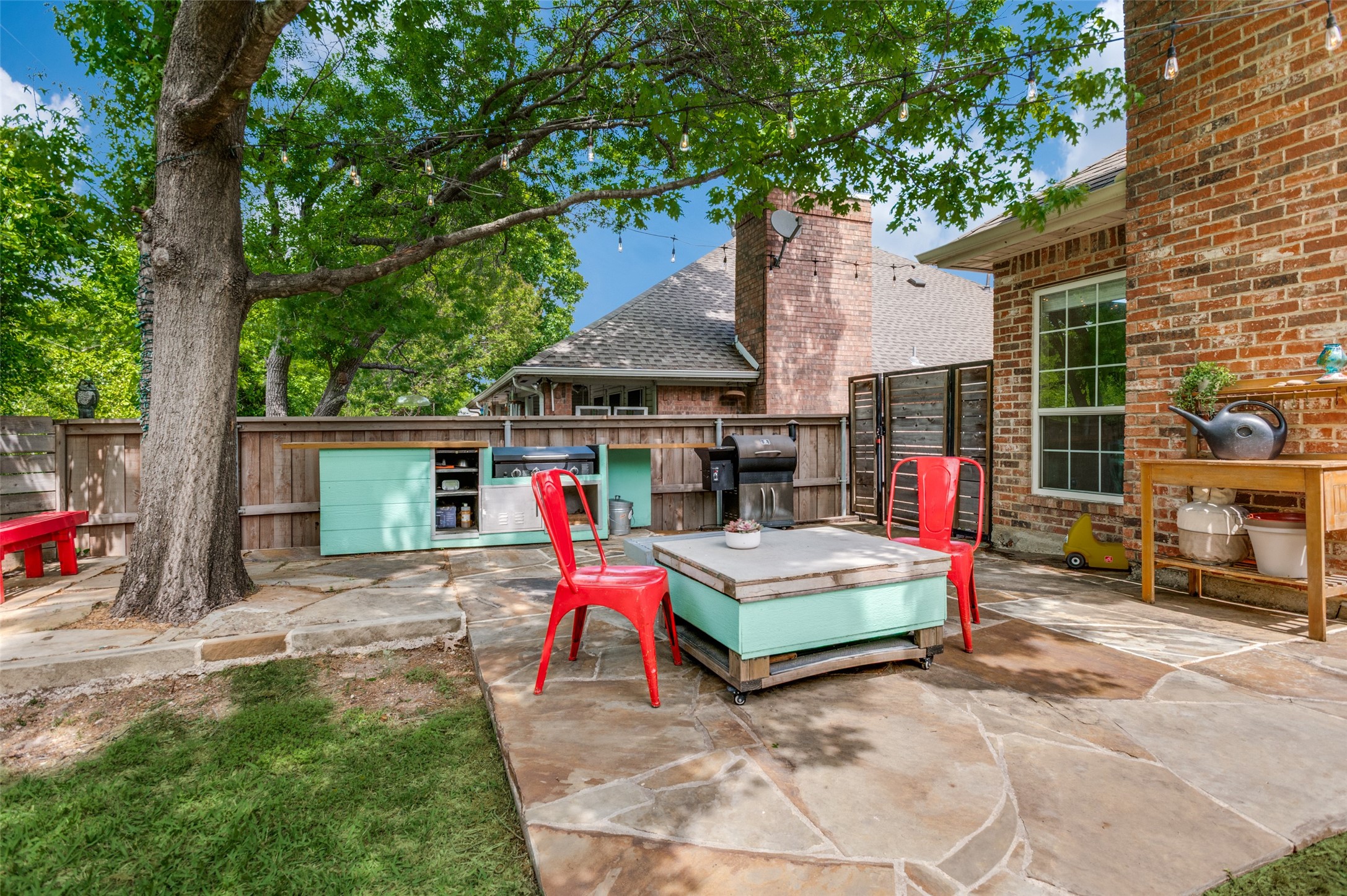 9727 Vinewood Drive Dallas TX 75228