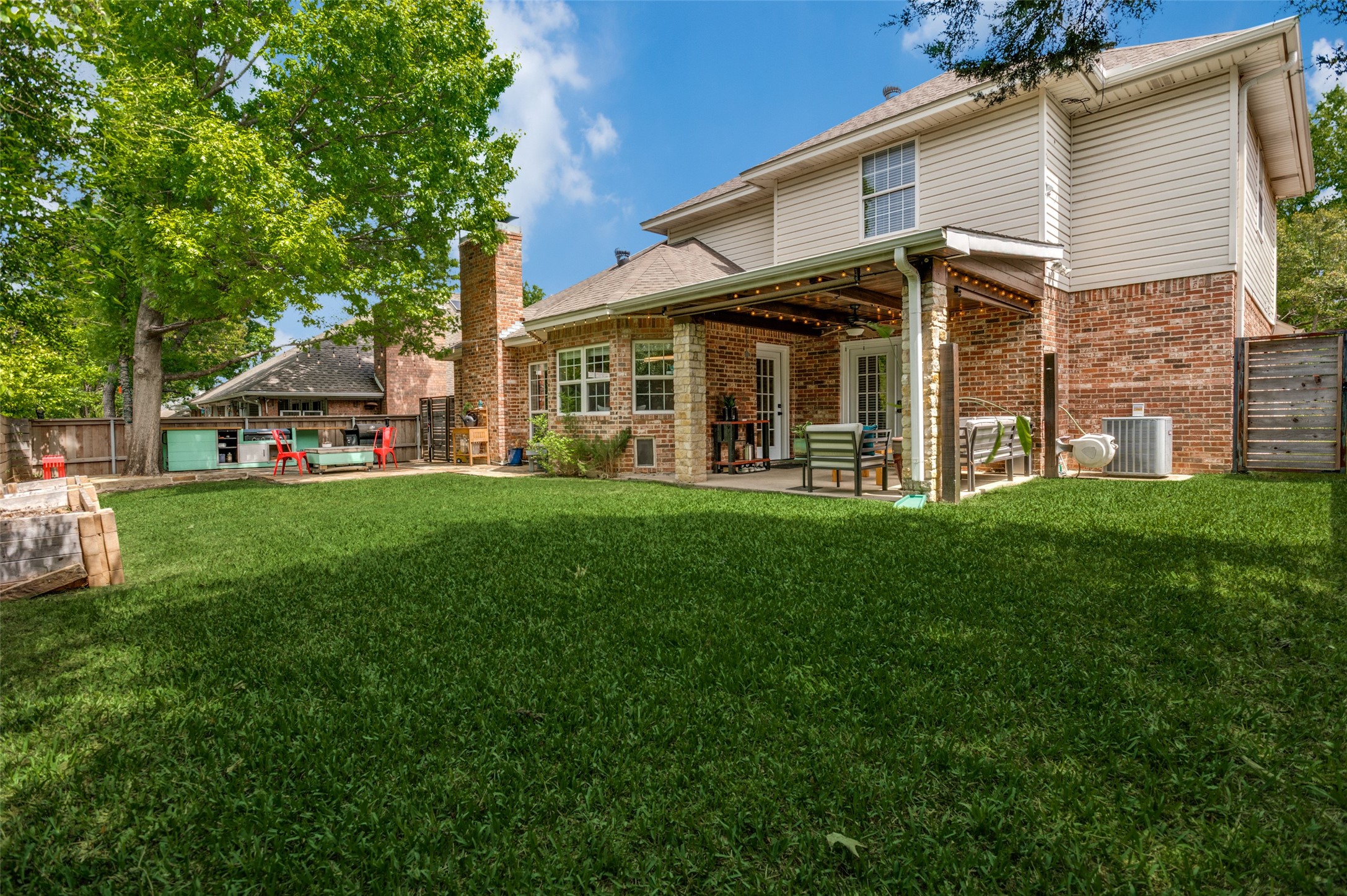 9727 Vinewood Drive Dallas TX 75228