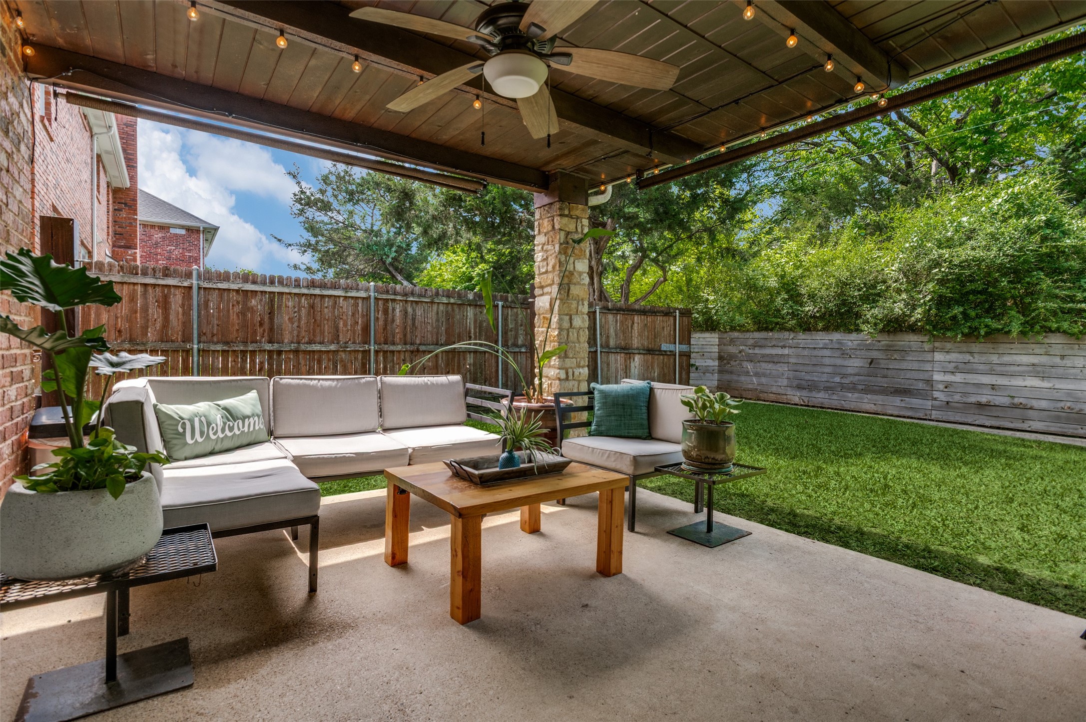 9727 Vinewood Drive Dallas TX 75228