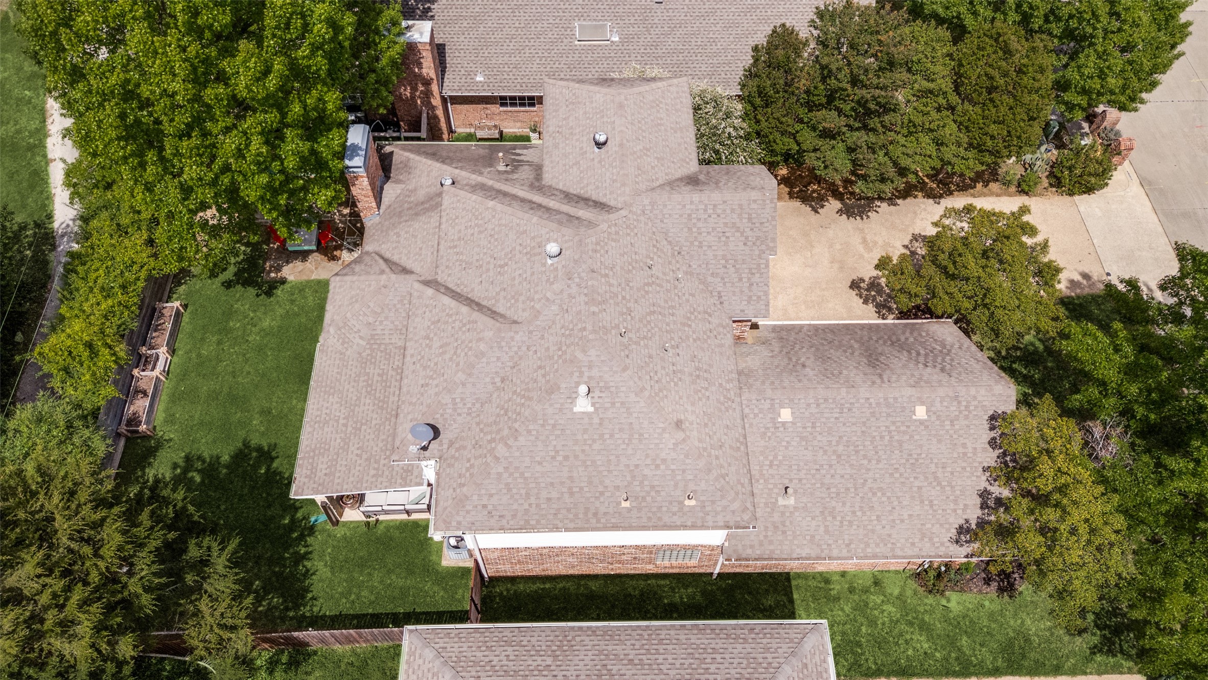 9727 Vinewood Drive Dallas TX 75228