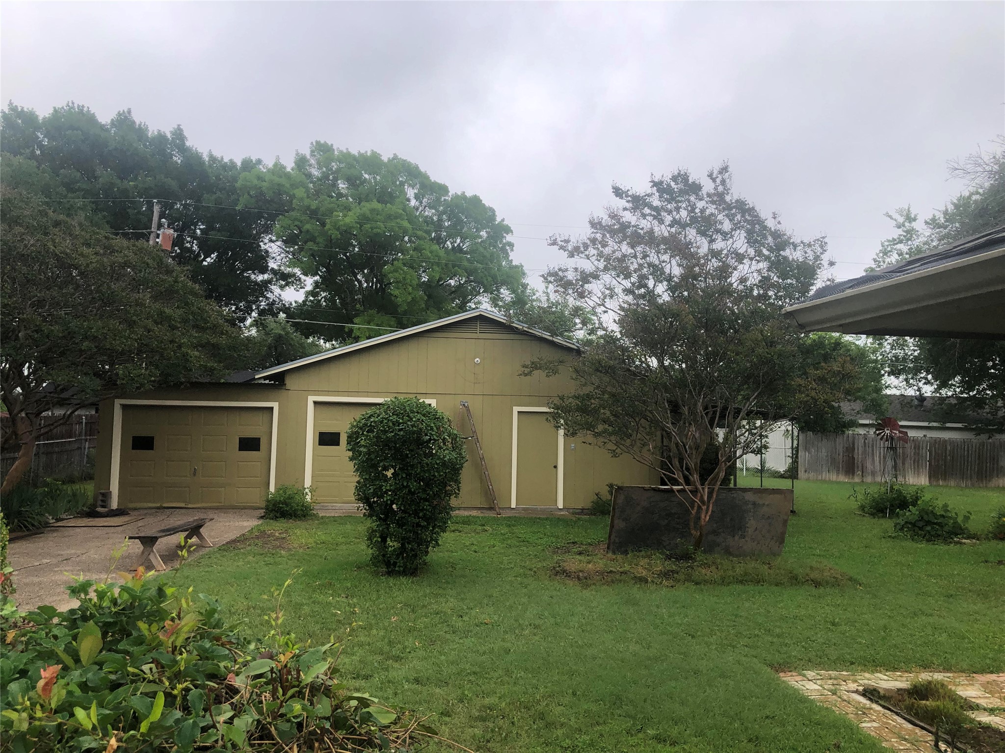 219 Opal Hewitt TX 76643