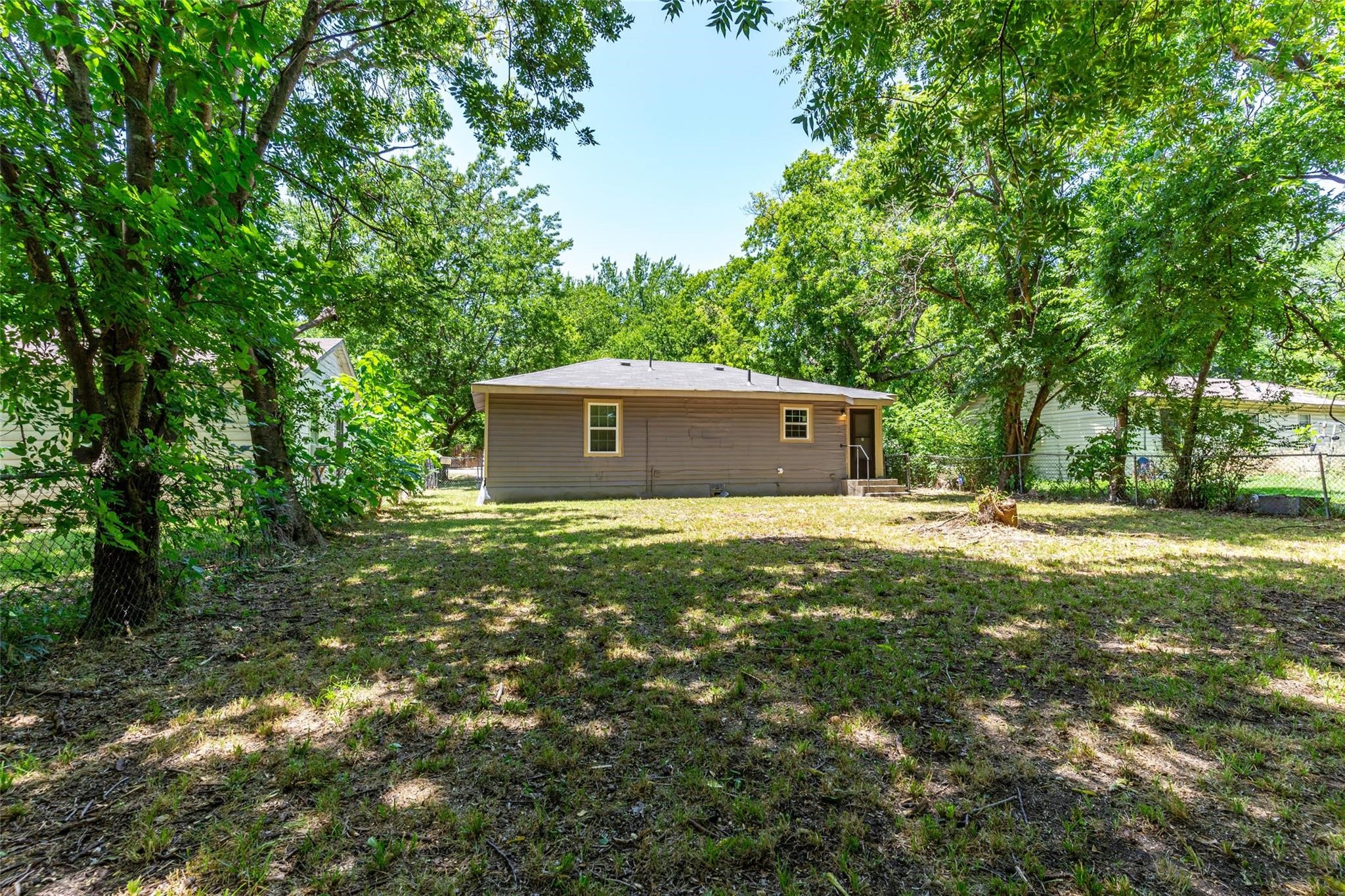 1115 S Frances Street Terrell TX 75160