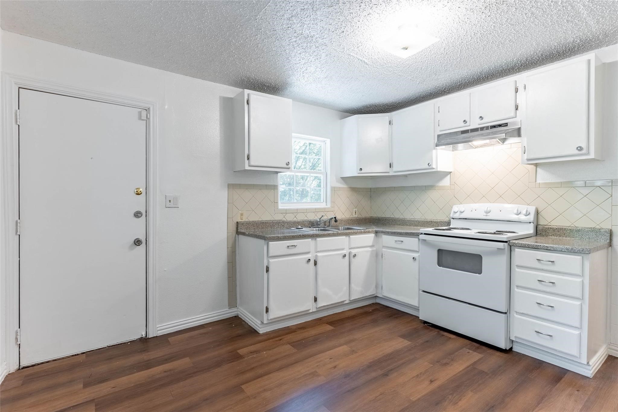 1115 S Frances Street Terrell TX 75160