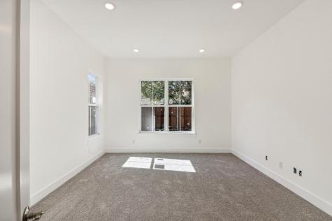 1611 Oak Street Mckinney TX 75069