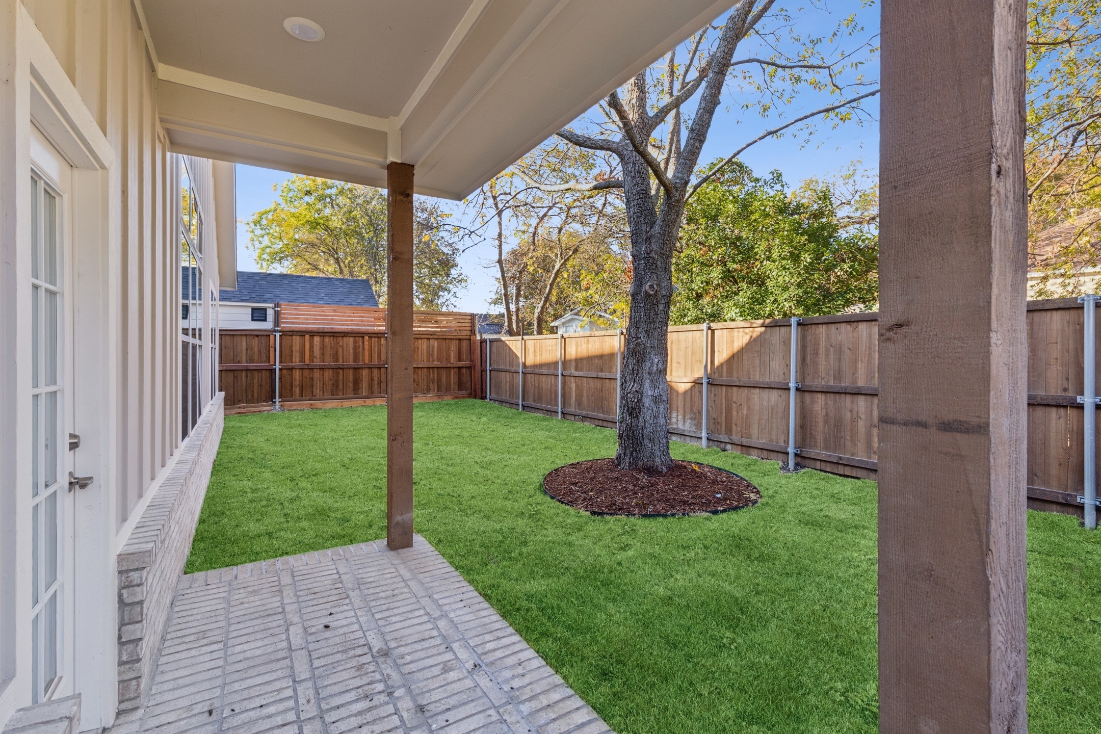 1611 Oak Street Mckinney TX 75069