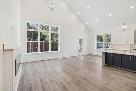 1611 Oak Street Mckinney TX 75069