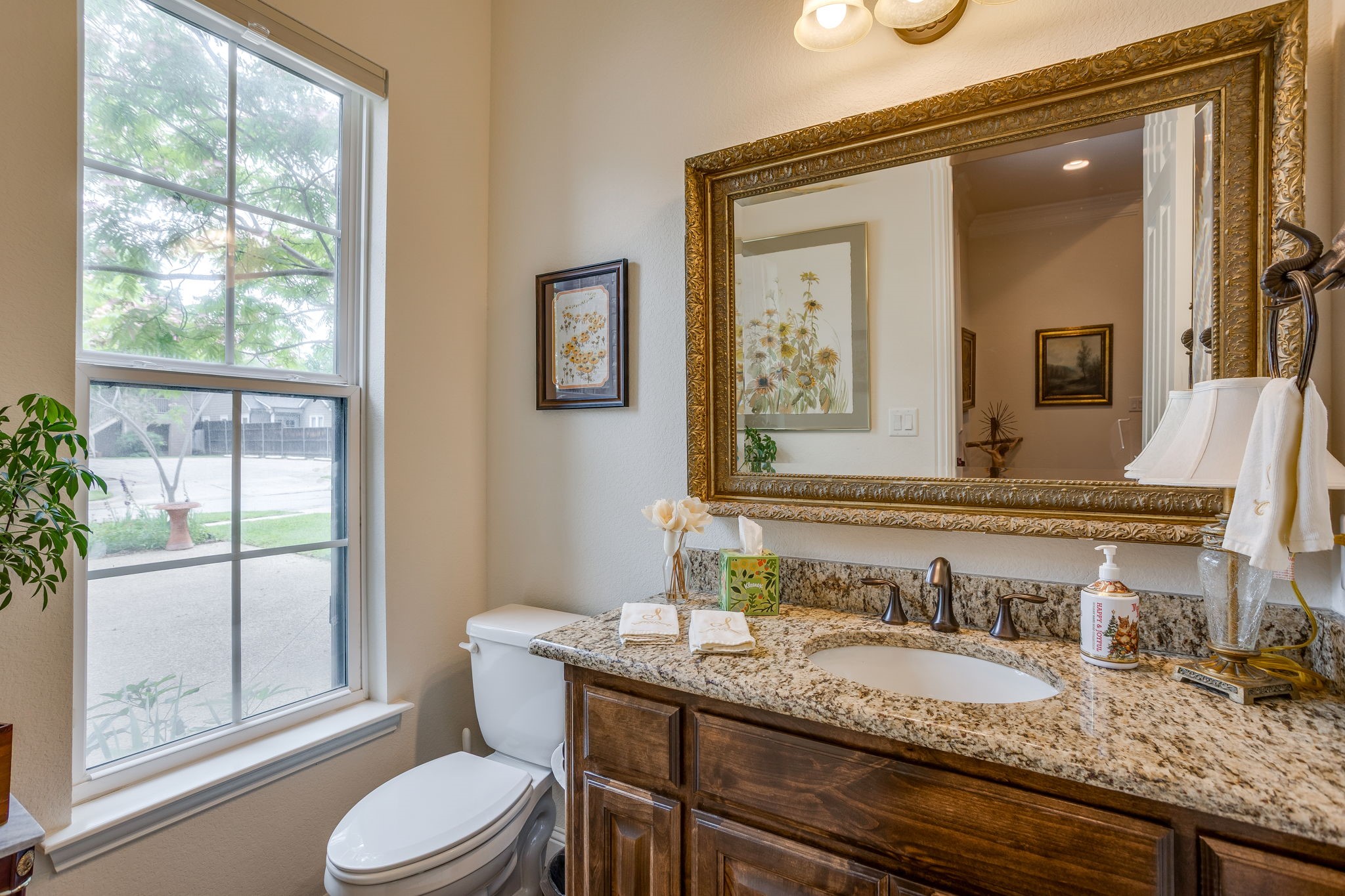 3318 W 5th Street Fort Worth TX 76107
