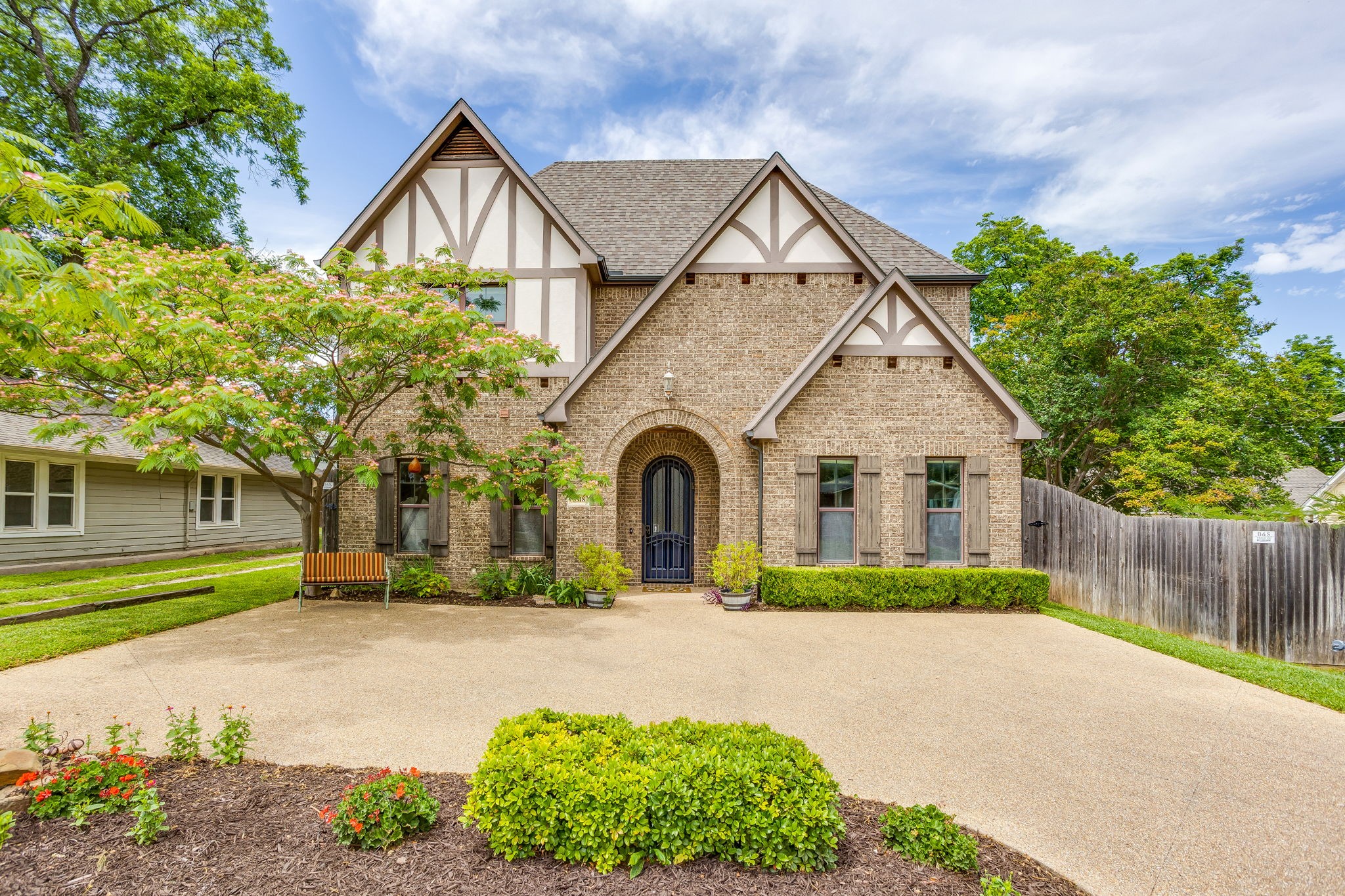 3318 W 5th Street Fort Worth TX 76107