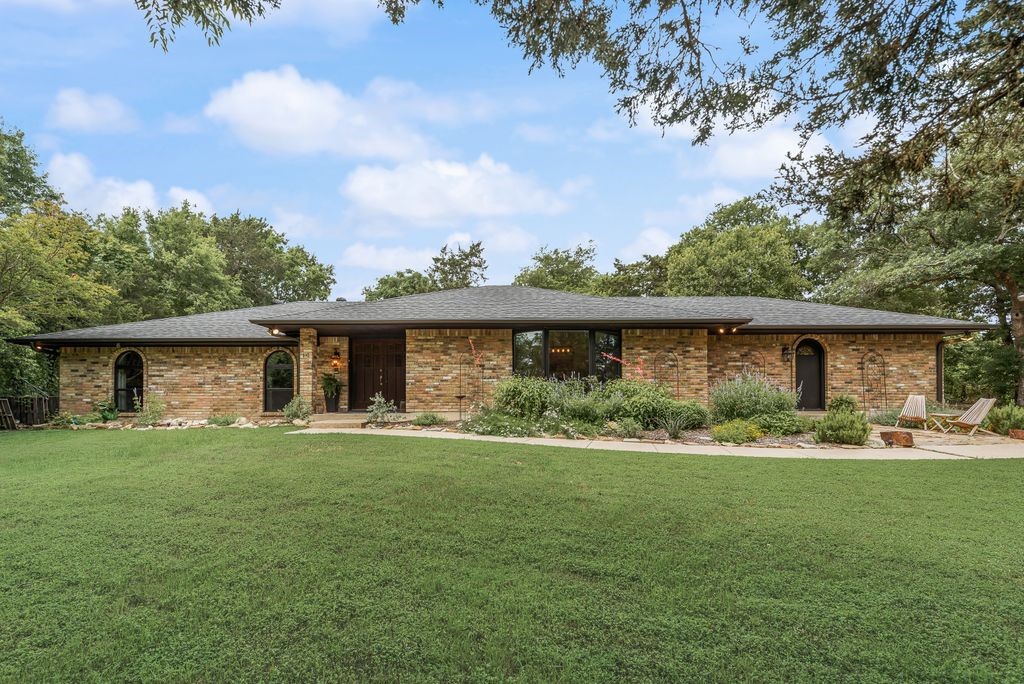 710 Bow Creek Court Duncanville TX 75116