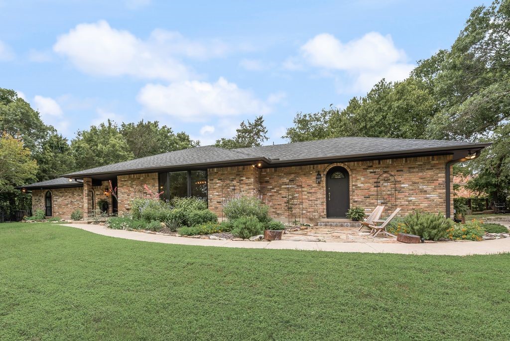 710 Bow Creek Court Duncanville TX 75116