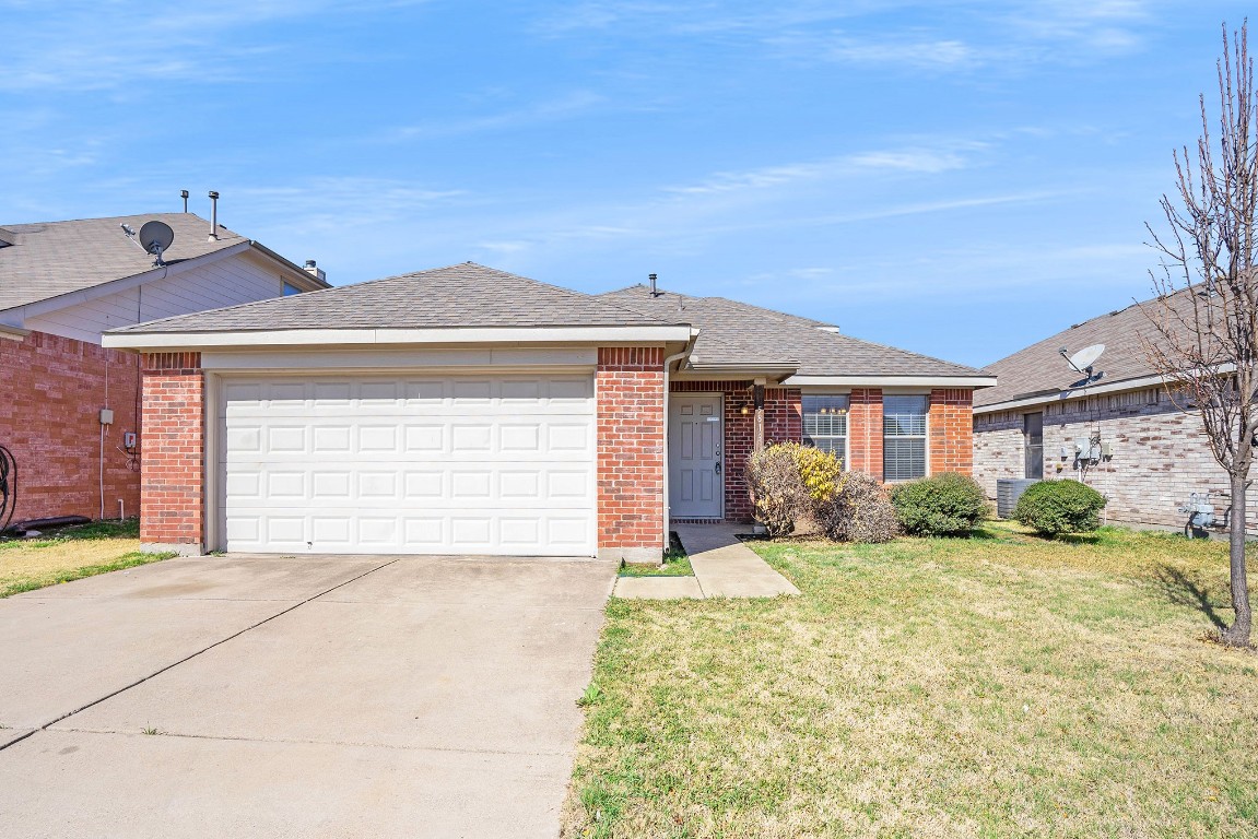 5813 Blue Ribbon Road Fort Worth TX 76179