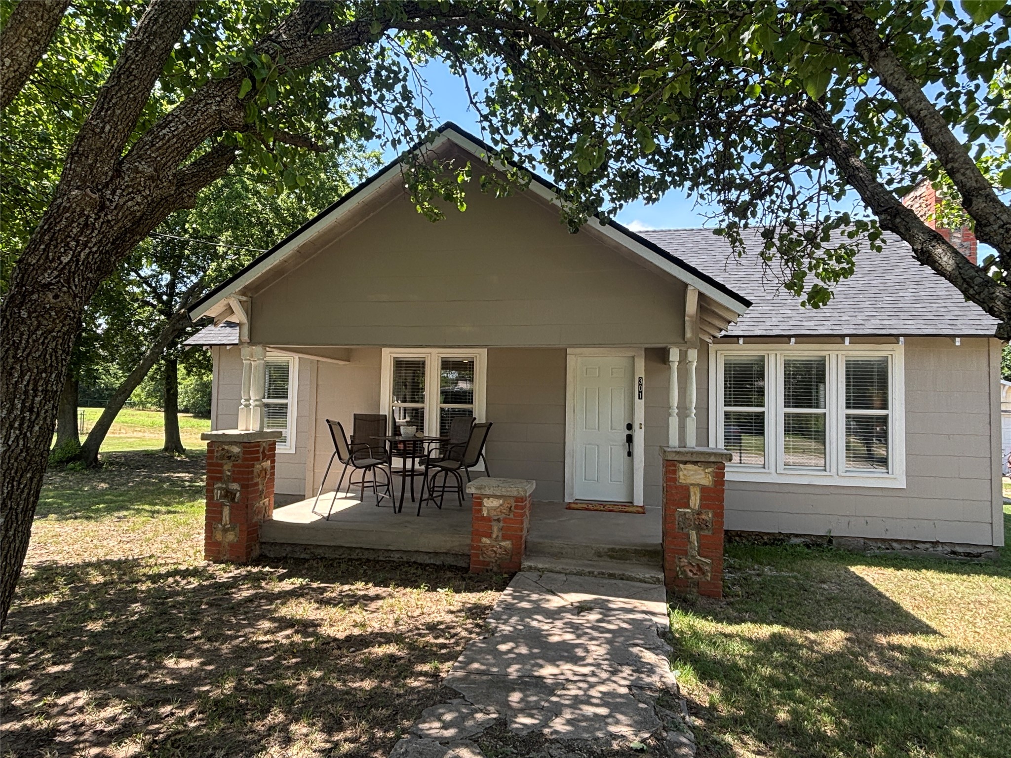301 Spring Street Forestburg TX 76239