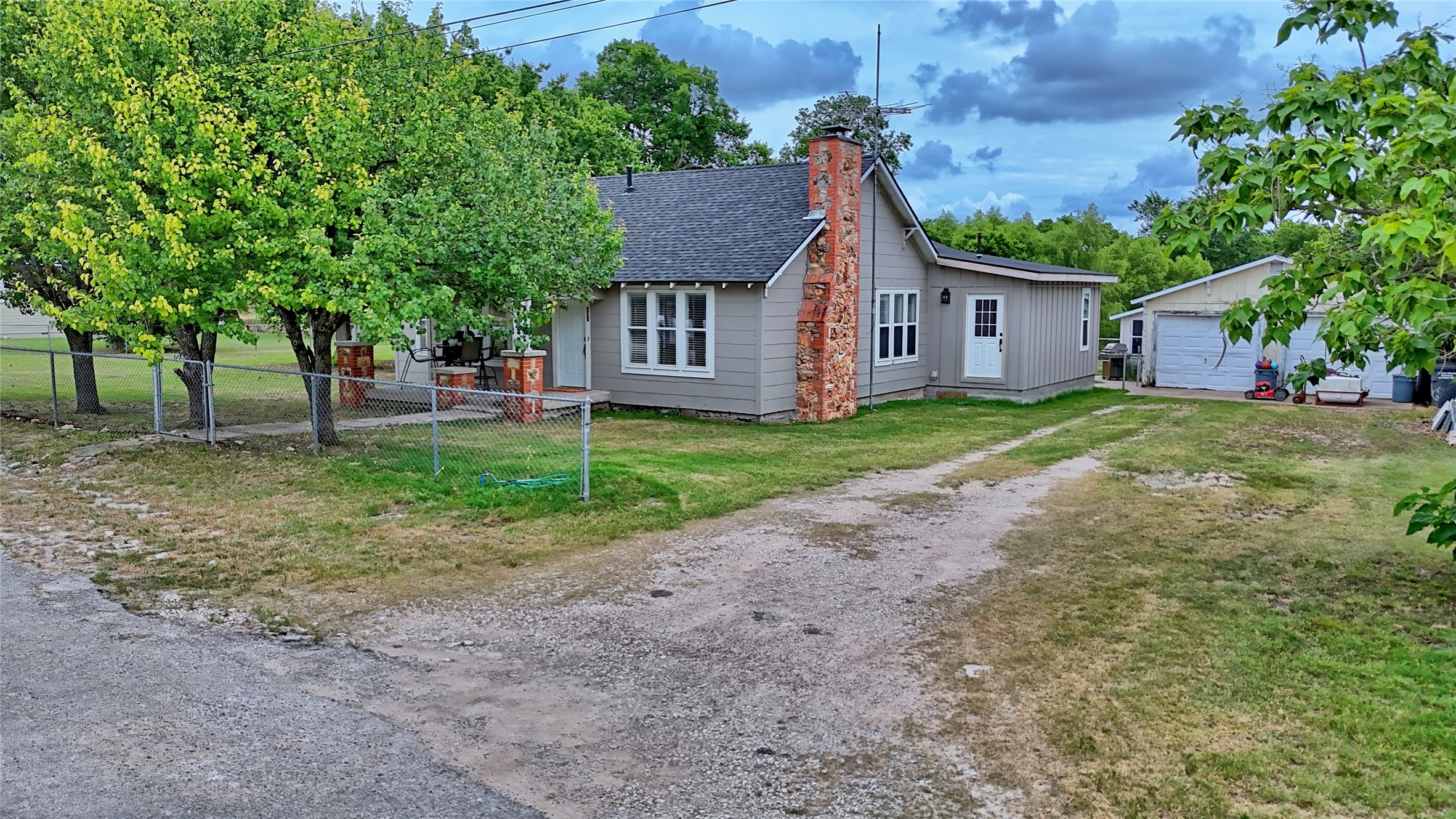 301 Spring Street Forestburg TX 76239