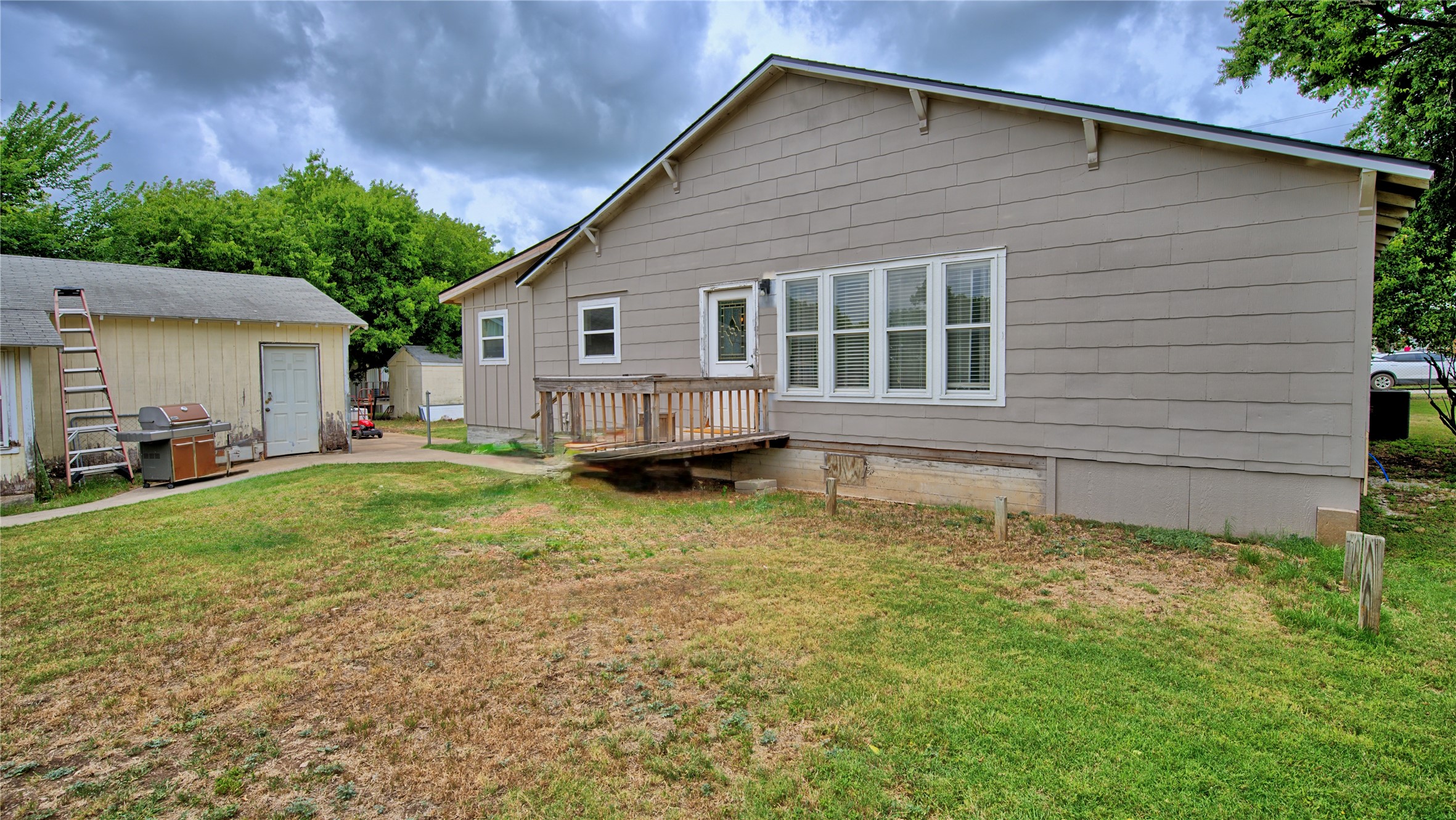 301 Spring Street Forestburg TX 76239