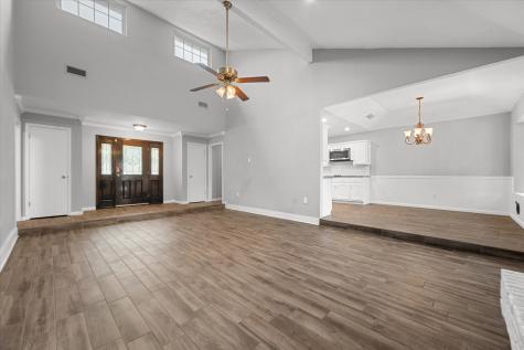 213 Meadowhill Drive Benbrook TX 76126