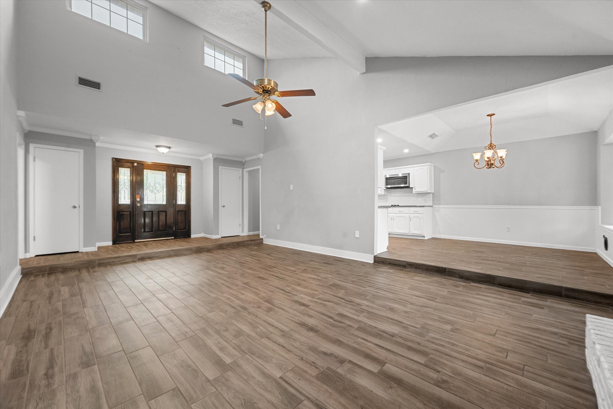 213 Meadowhill Drive Benbrook TX 76126