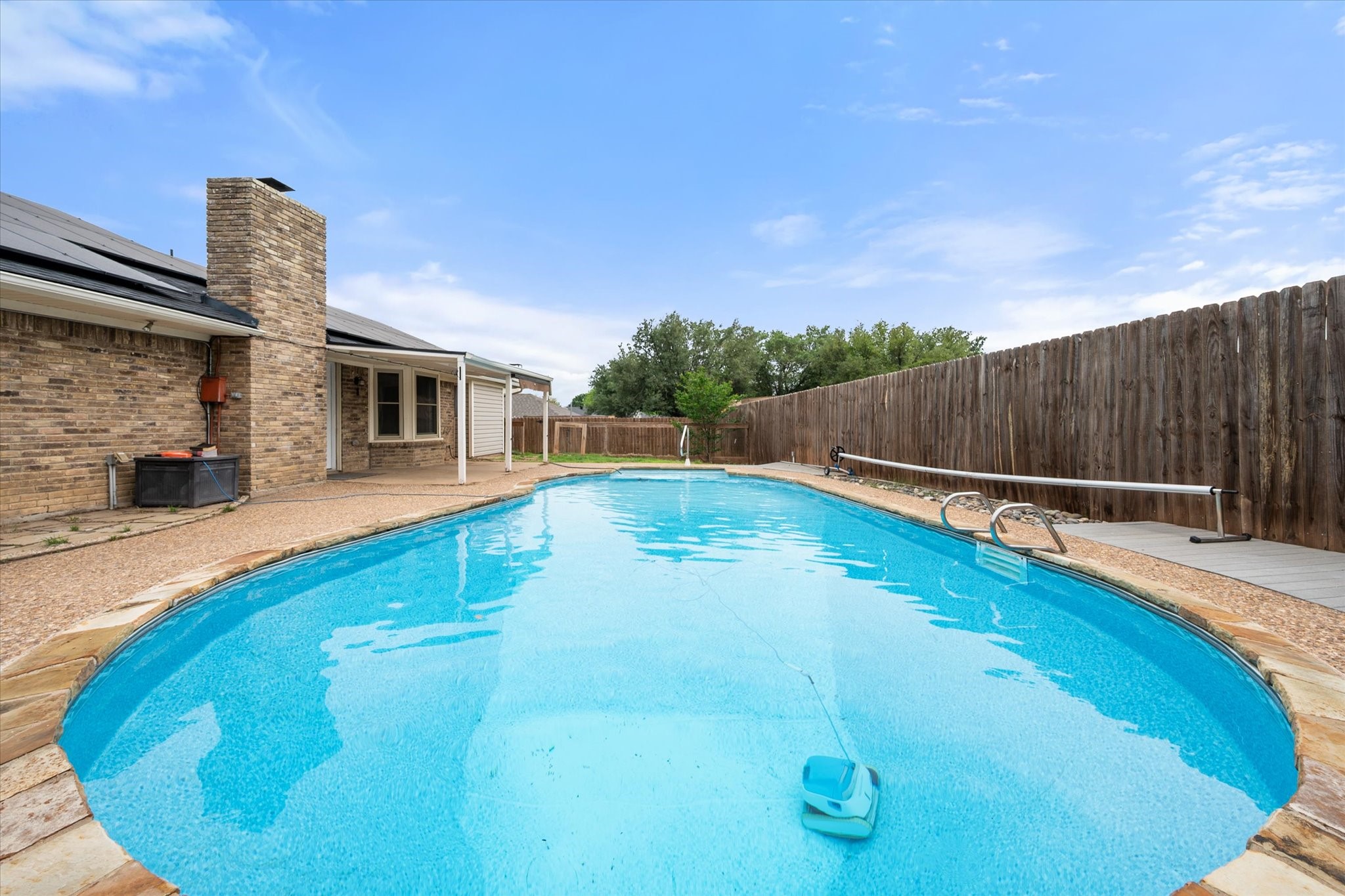 213 Meadowhill Drive Benbrook TX 76126