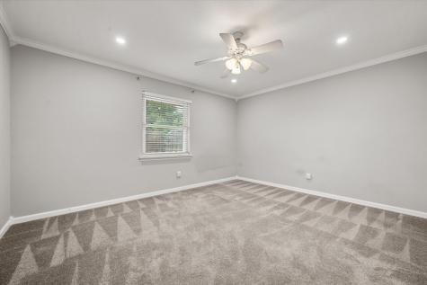 213 Meadowhill Drive Benbrook TX 76126