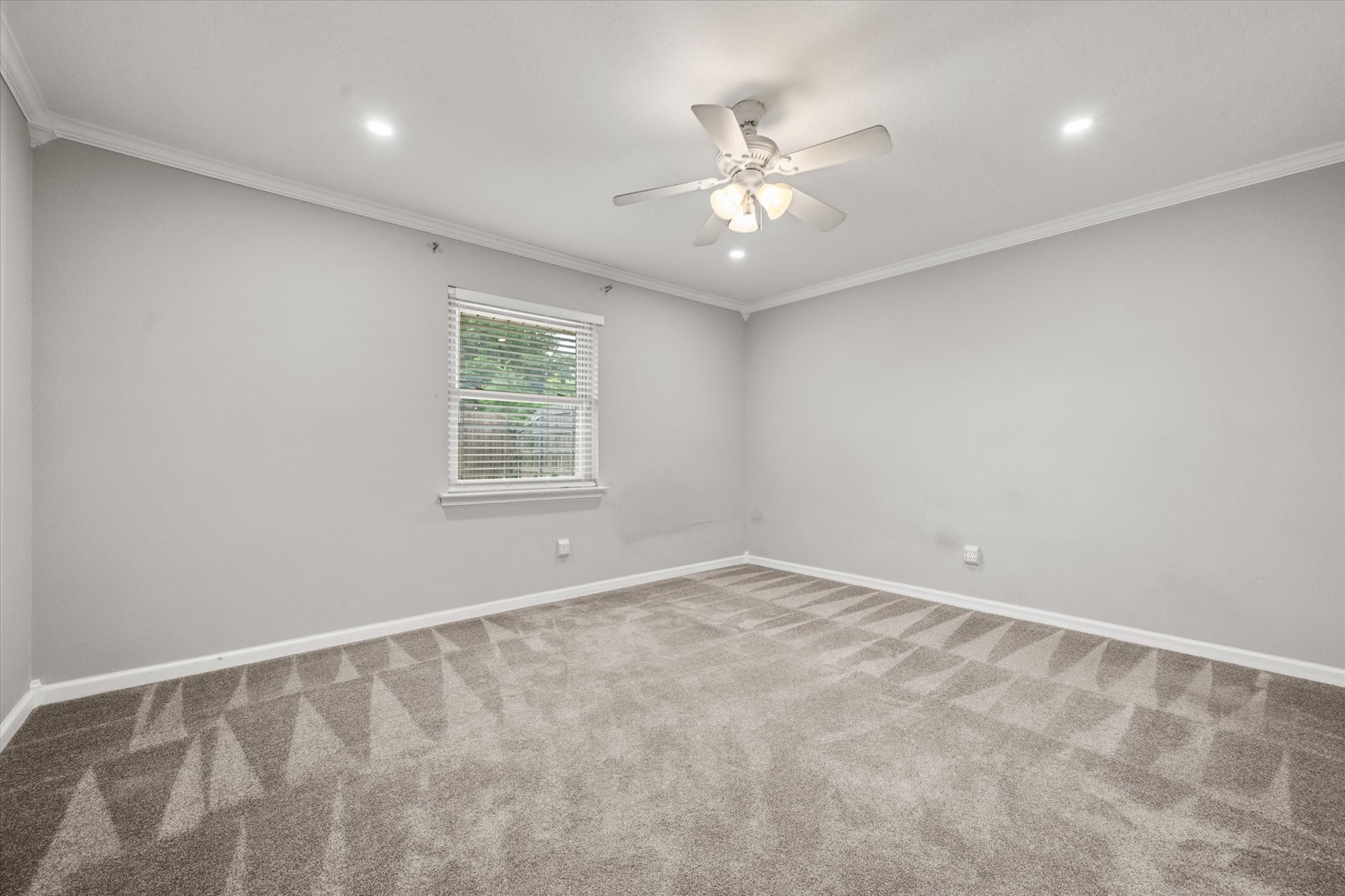 213 Meadowhill Drive Benbrook TX 76126