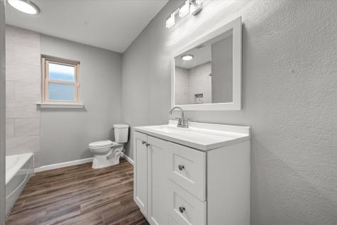 213 Meadowhill Drive Benbrook TX 76126