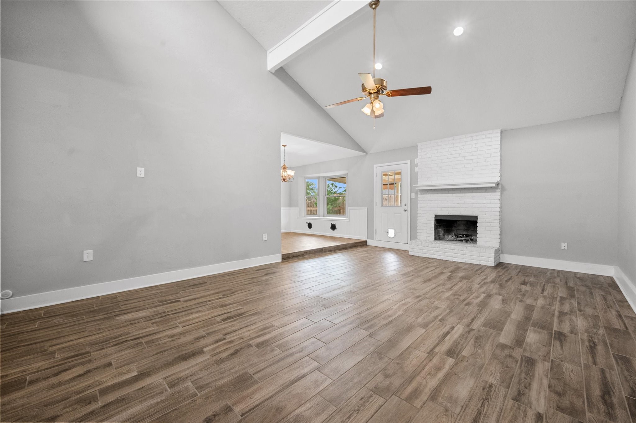213 Meadowhill Drive Benbrook TX 76126