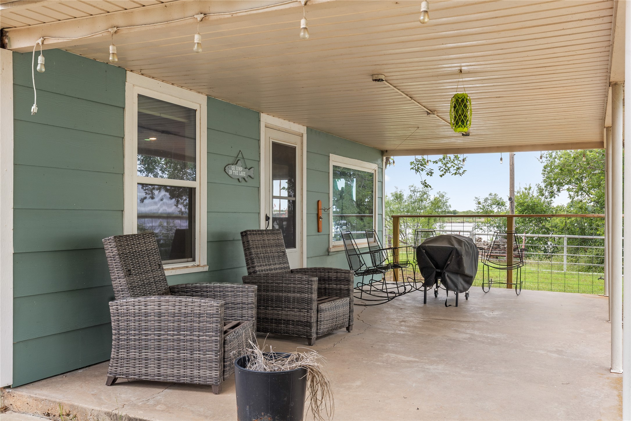 326 Moonshine Circle Seymour TX 76380