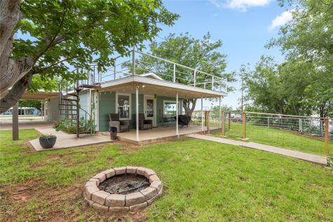 326 Moonshine Circle Seymour TX 76380