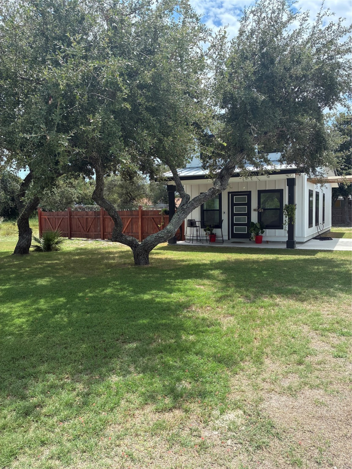 1617 W Terrace Boulevard Rockport TX 78382