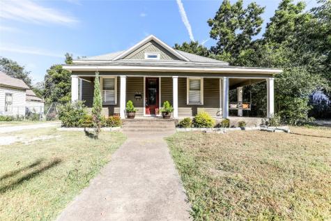 308 W Gilmer Street Ennis TX 75119