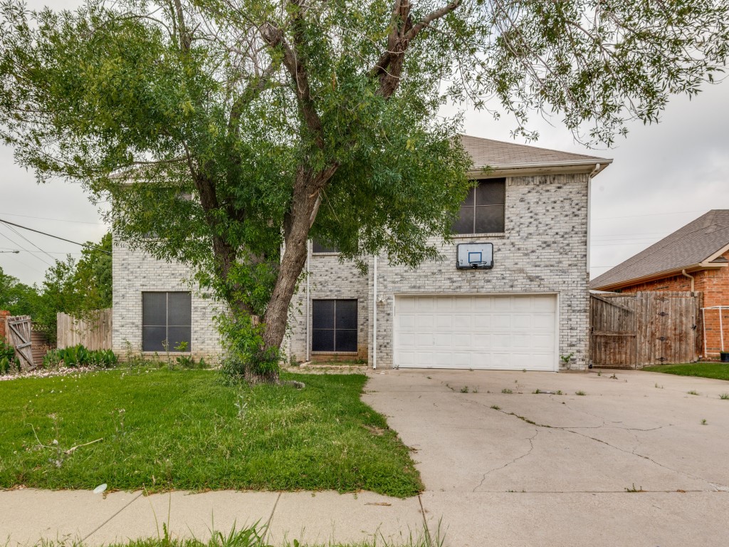 1145 Briar Oaks Drive Irving TX 75060