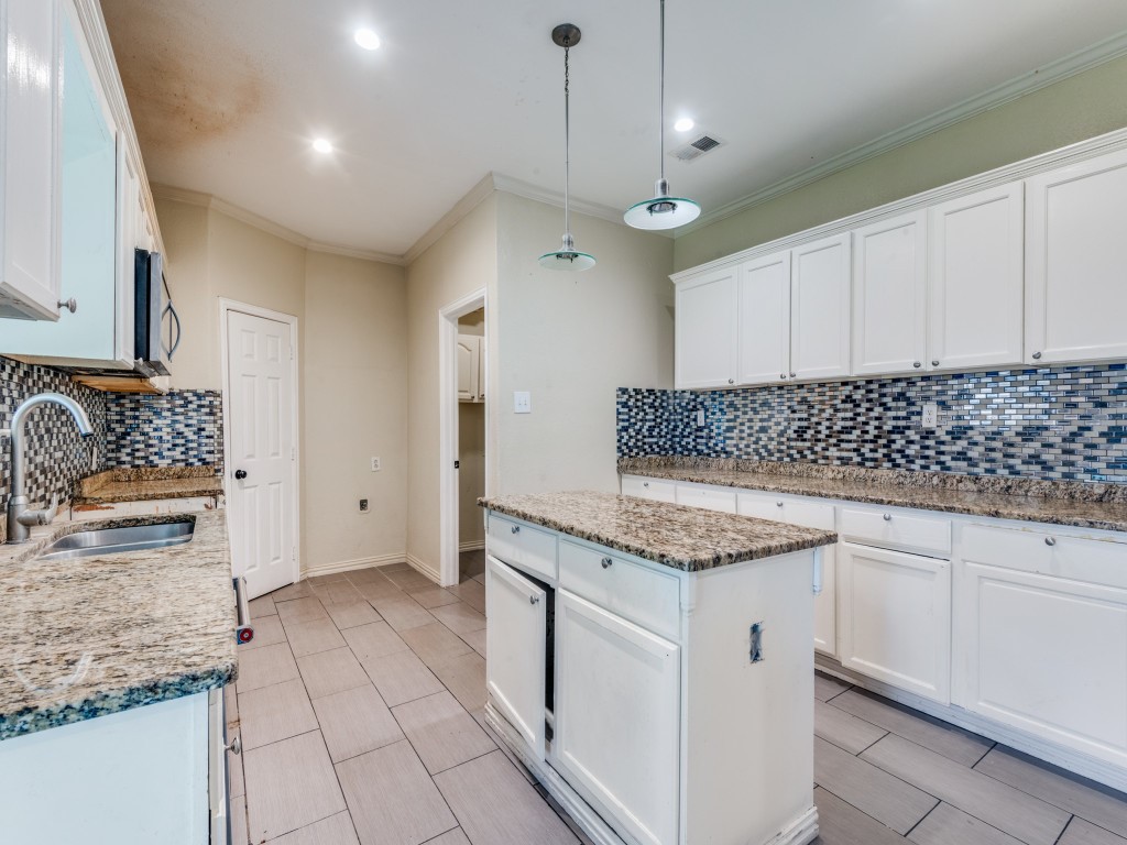 1145 Briar Oaks Drive Irving TX 75060