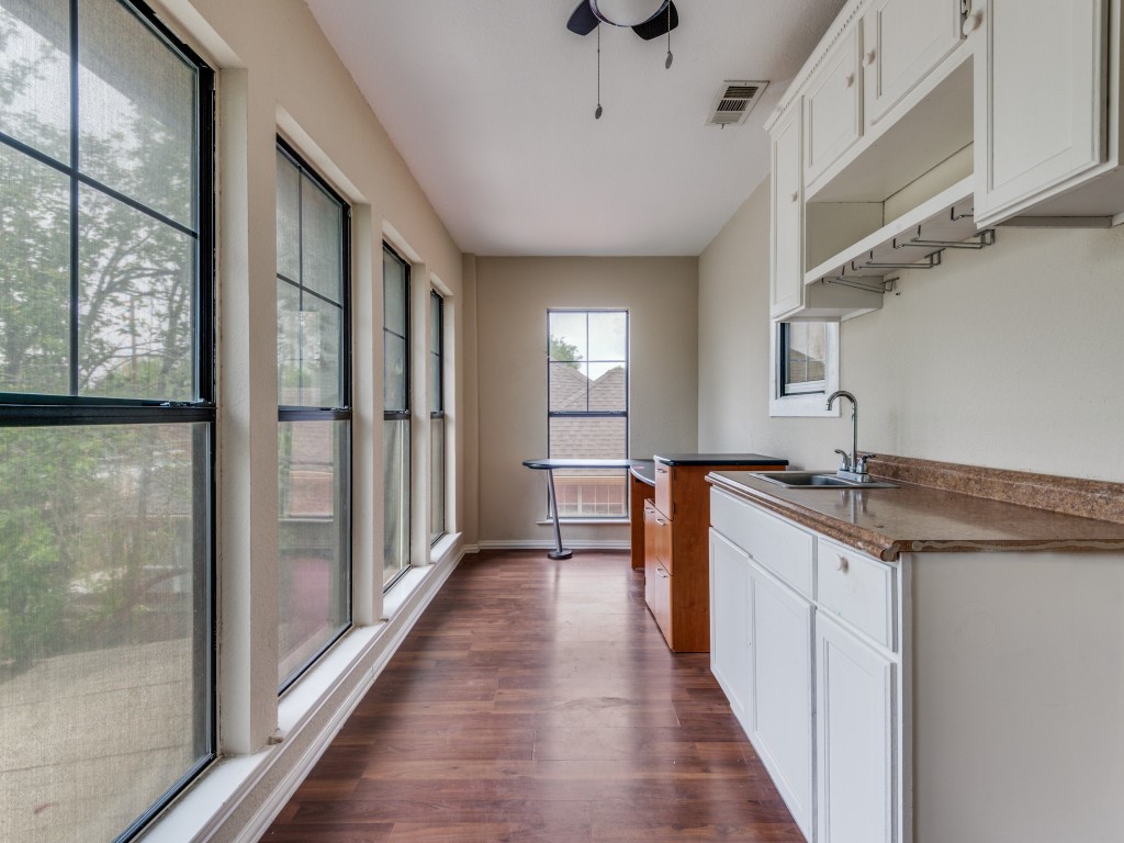 1145 Briar Oaks Drive Irving TX 75060