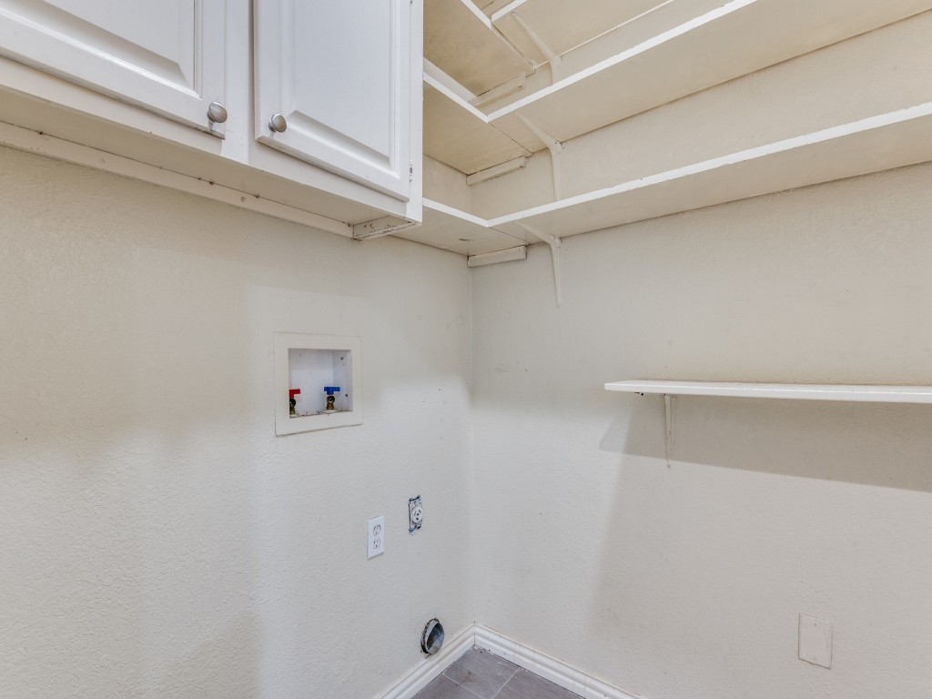 1145 Briar Oaks Drive Irving TX 75060