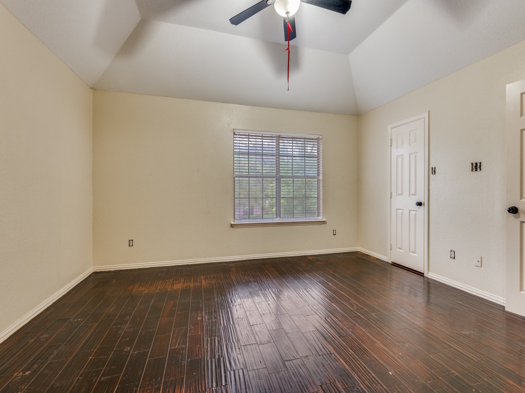 1145 Briar Oaks Drive Irving TX 75060