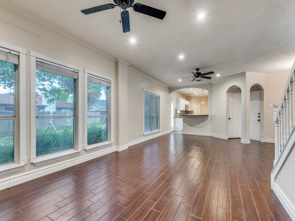 1145 Briar Oaks Drive Irving TX 75060