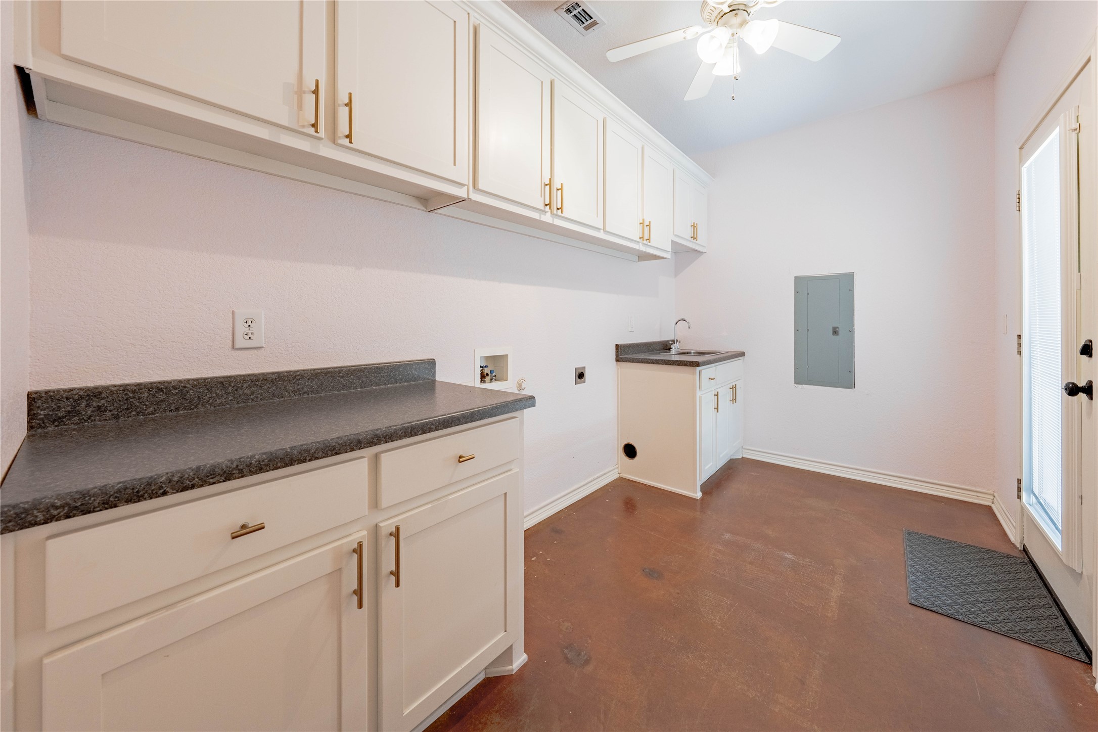 3597 Pedernales Athens TX 75752